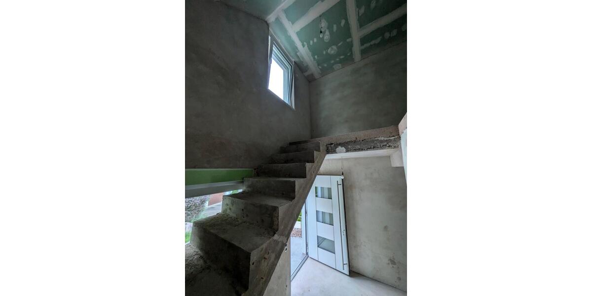 Erdgeschoßwohnung Lübbecke - 5 Zimmer, 175 m&sup2;, 319.000&euro; | Angebot:27078468