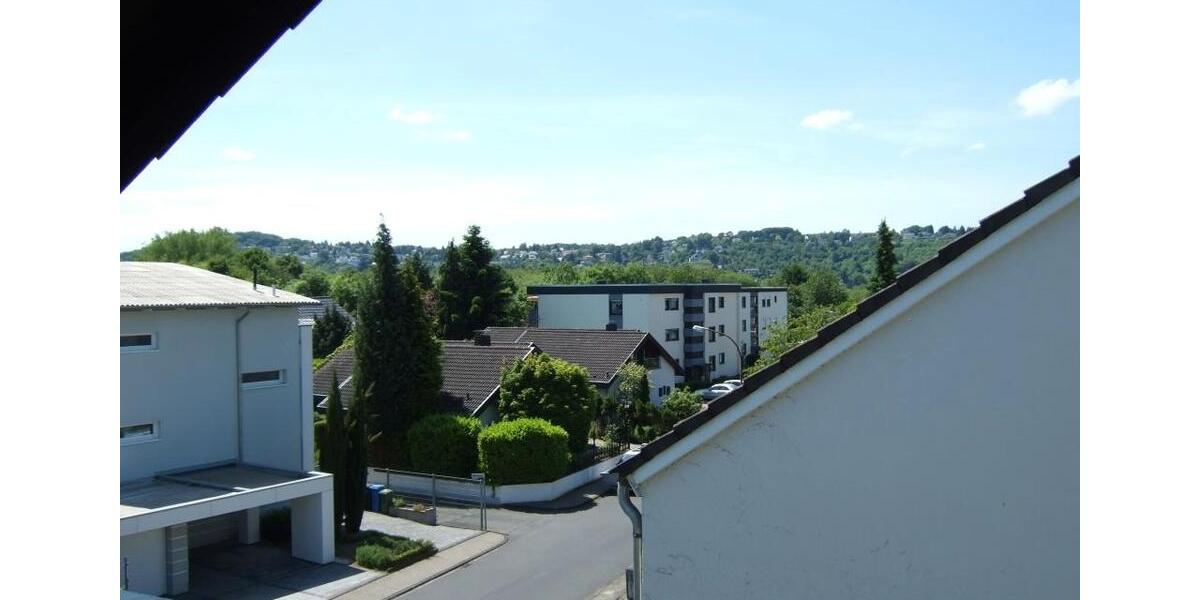Dachgeschoßwohnung Rheinbreitbach - 4 Zimmer, 104 m&sup2;, 925&euro; | Angebot:26200449