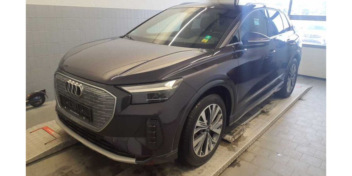 Audi Q4 e-tron 58.600 km 30.440 &euro; Wackersdorf 92442