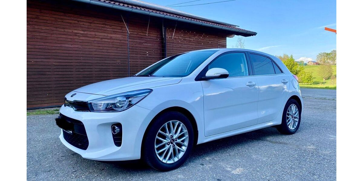 Kia Rio 63.000 km 11.700 &euro; Iggensbach 94547
