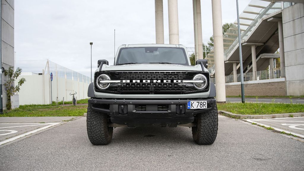 Ford Bronco 28.000 km 64.900 &euro; Kraków 30-65