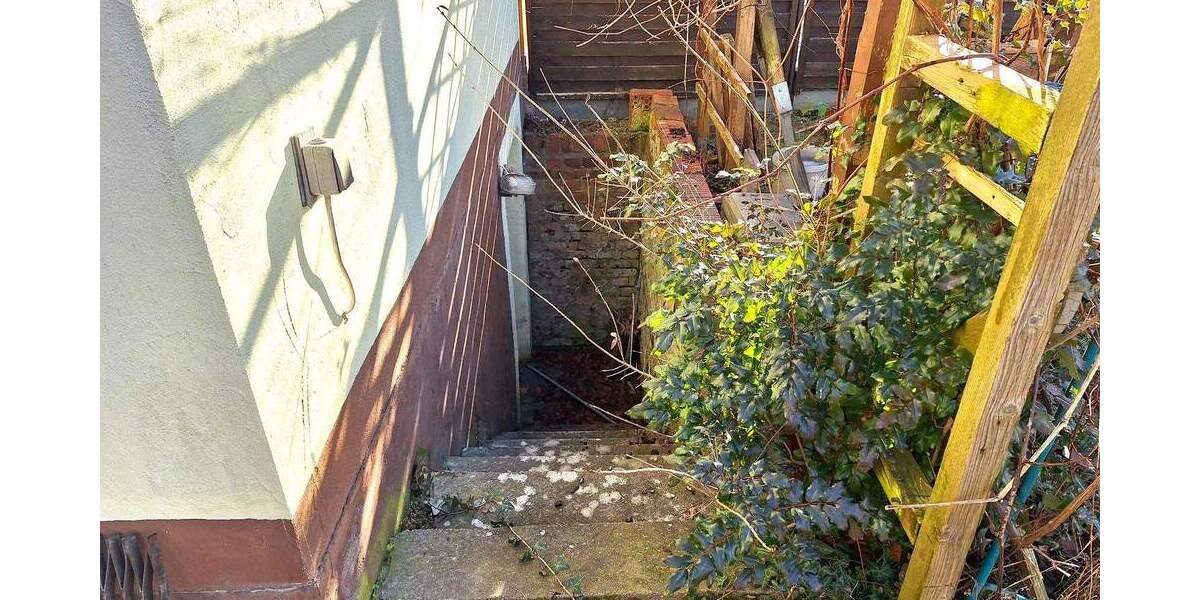 Reihenmittelhaus Forst (Lausitz) Forst-Stadt - 4 Zimmer, 110 m&sup2;, 145.000&euro; | Angebot:24726263