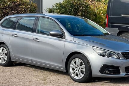 Peugeot 308 118.100 km 8.900 € Gotha 99867
