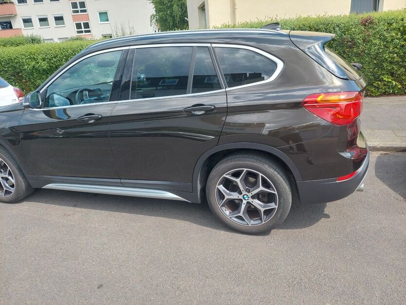 BMW X1 96.000 km 18.000 € Köln 51147
