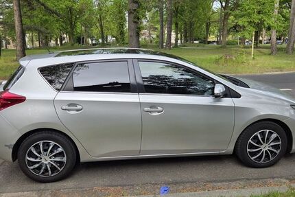 Toyota Auris 38.511 km 14.500 &euro; Berlin 10969
