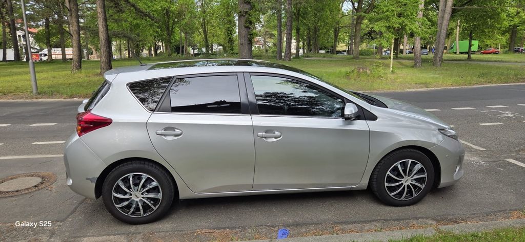 Toyota Auris 38.511 km 14.500 &euro; Berlin 10969