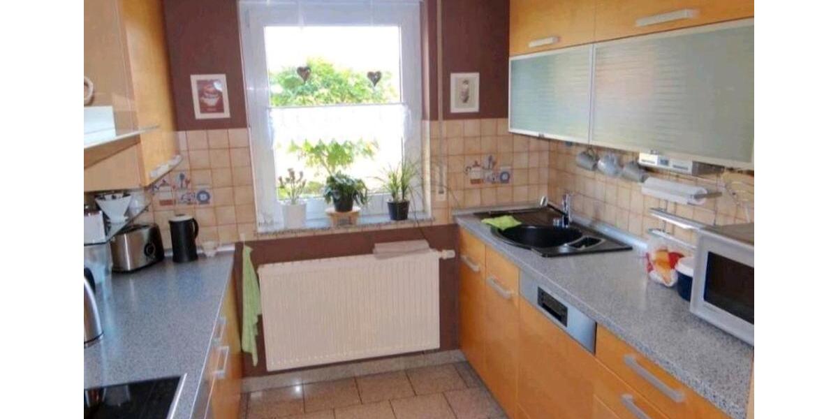 Mehrfamilienhaus, Wohnhaus Sontra - 9 Zimmer, 270 m&sup2;, 395.000&euro; | Angebot:26960073
