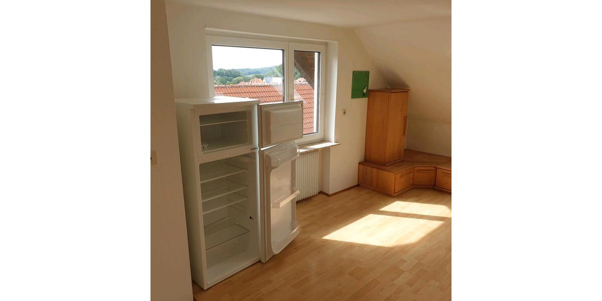 Dachgeschoßwohnung Poppenhausen (Wasserkuppe) - 1 Zimmer, 60 m&sup2;, 360&euro; | Angebot:26019517