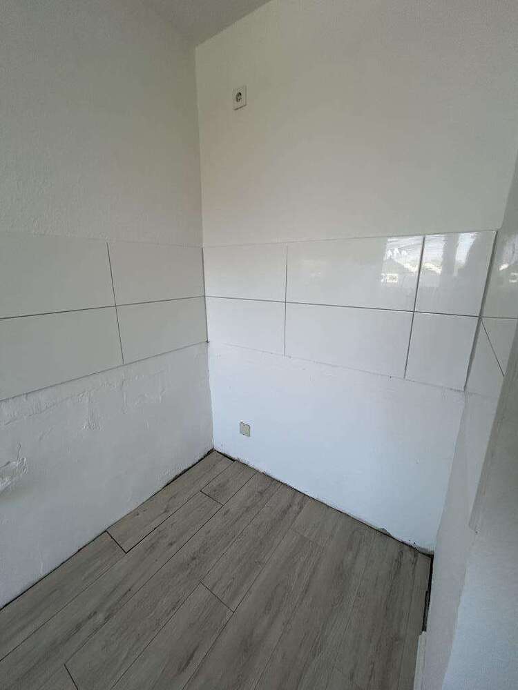 Wohnung zum Mieten in Duisburg 349 € 43.59 m²