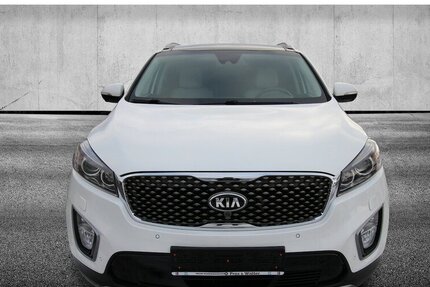 Kia Sorento Platinum Edition 4WD PANO-DACH+AHK+XENON 130.166 km 18.900 &euro; Hagenow 19230