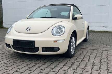 VW New Beetle