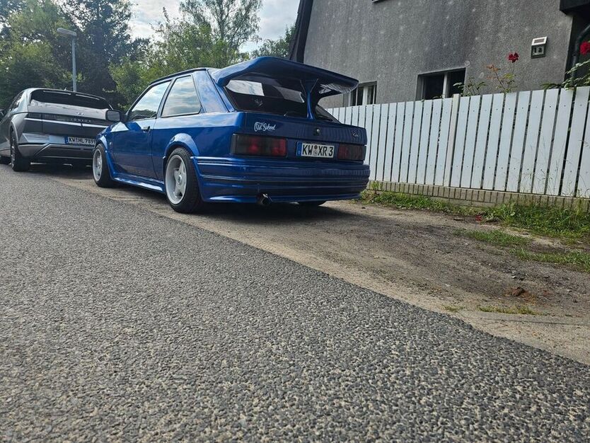 Escort