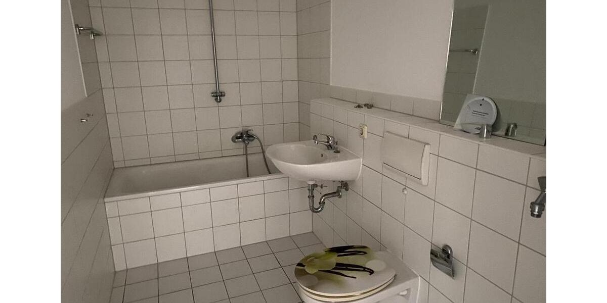 Etagenwohnung Güstrow - 3 Zimmer, 66 m&sup2;, 596&euro; | Angebot:26380503