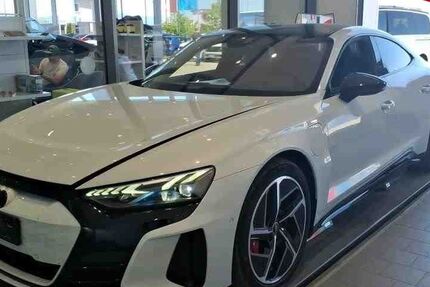 Audi e-tron GT 53.500 km 58.840 &euro; Wackersdorf 92442