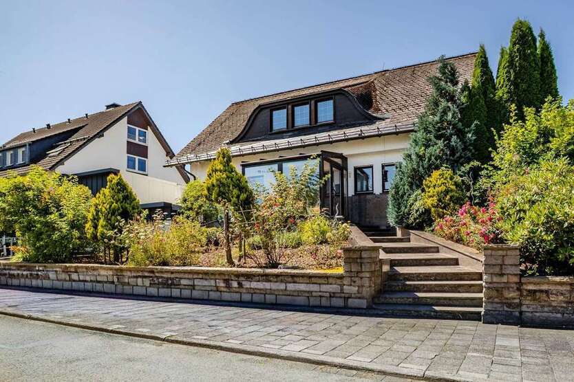 Haus zum Kaufen in Winterberg 495.000 € 156 m²