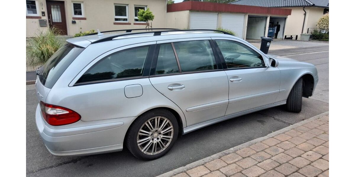 Mercedes-Benz E 200 203.000 km 4.000 &euro; Weitramsdorf 96479