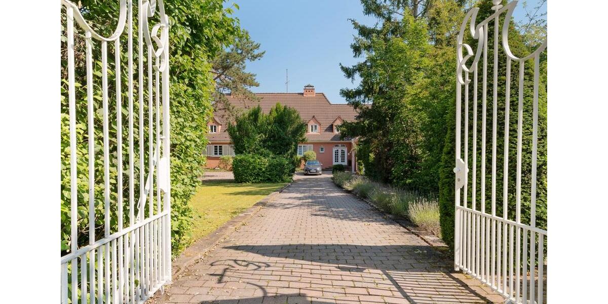 Gewerbeobjekt Ludwigsburg Pflugfelden - 5.400.000&euro; | Angebot:21210023