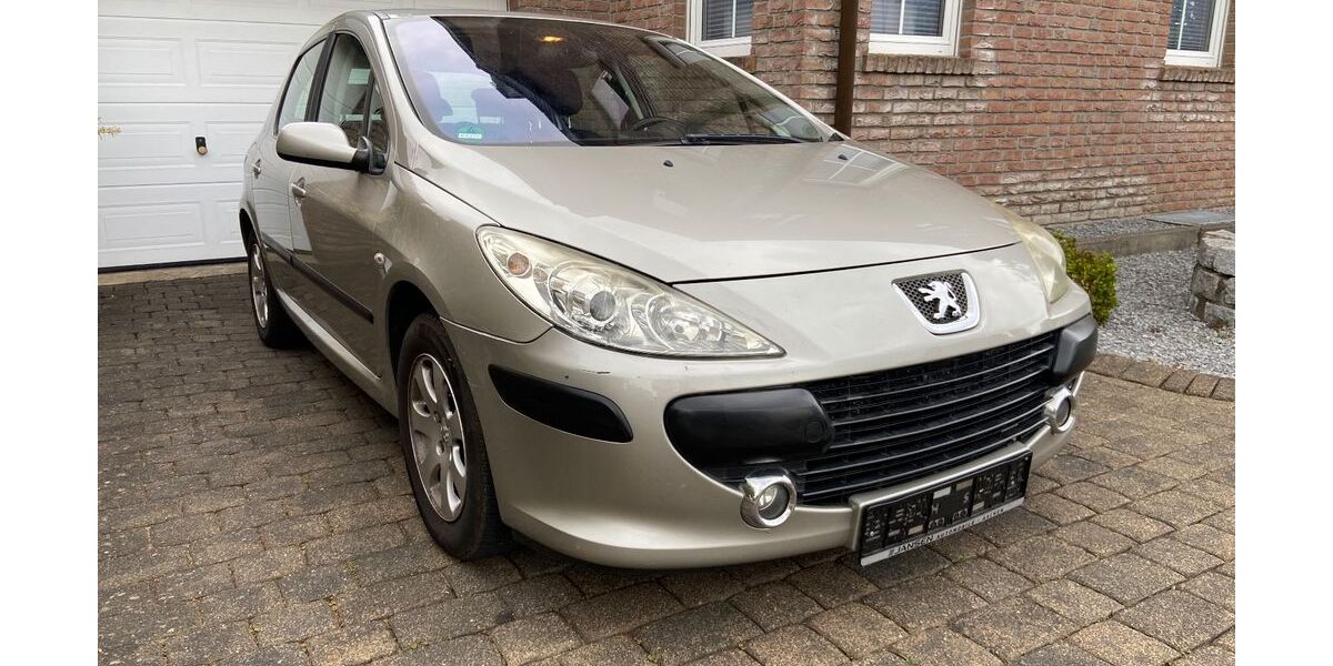 Peugeot 307 254.000 km 2.450 € Übach Palenberg 52531