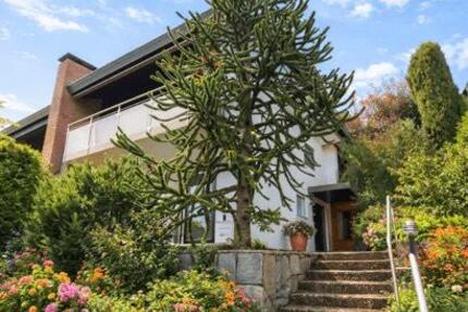 Haus Holzgerlingen - 6 Zimmer, 178 m&sup2;, 3.000&euro; | Angebot:25519426