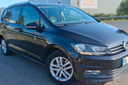 VW Touran 291.309 km 11.999 &euro; Hanau 63450