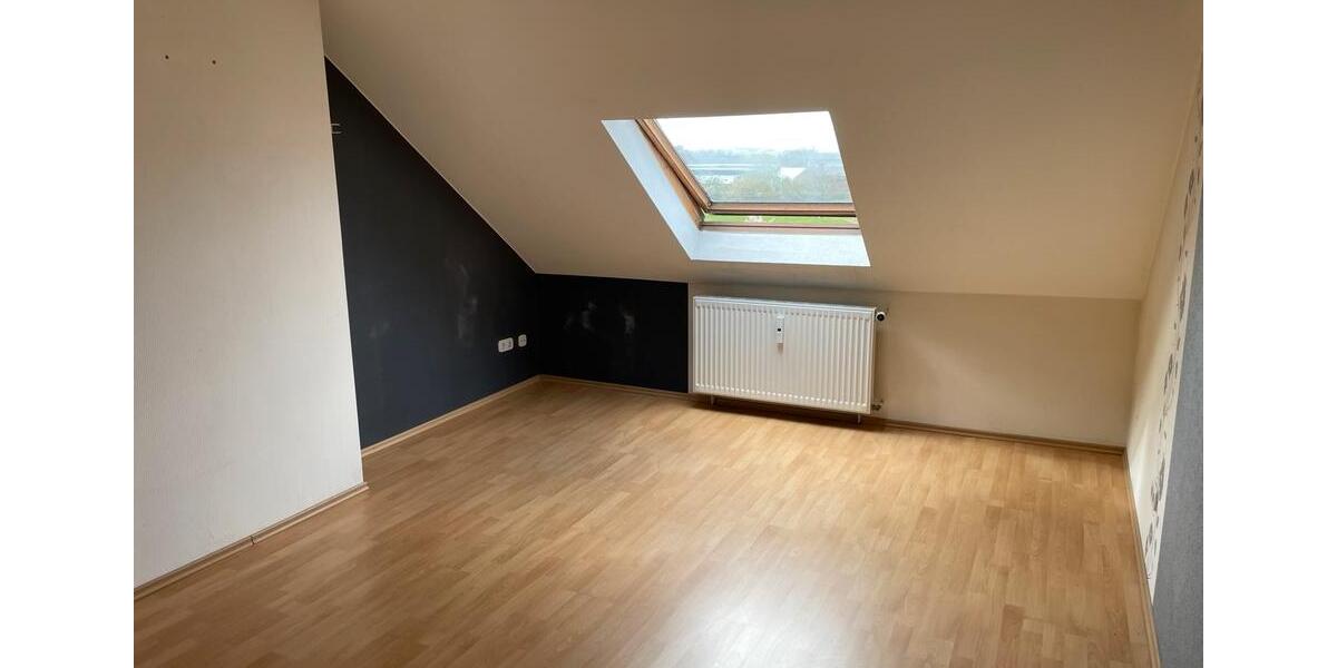Dachgeschoßwohnung Bochum Bochum-Südwest - 4 Zimmer, 70 m&sup2;, 725&euro; | Angebot:26652574