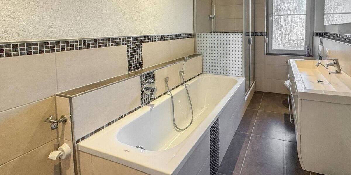 Etagenwohnung Fürth Innenstadt - 4 Zimmer, 120 m&sup2;, 349.900&euro; | Angebot:26435049