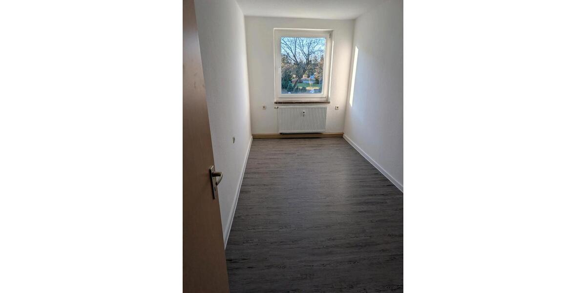 Erdgeschoßwohnung Schleife - 4 Zimmer, 66 m&sup2;, 365&euro; | Angebot:23475368