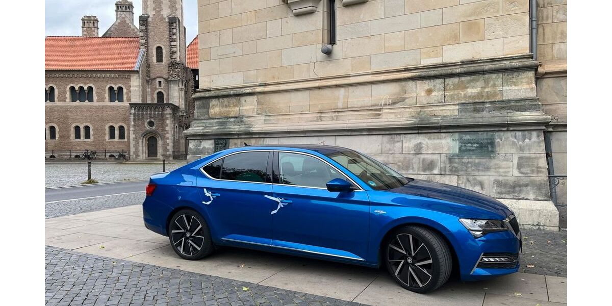 Skoda Superb 62.900 km 28.000 &euro; Braunschweig 38124