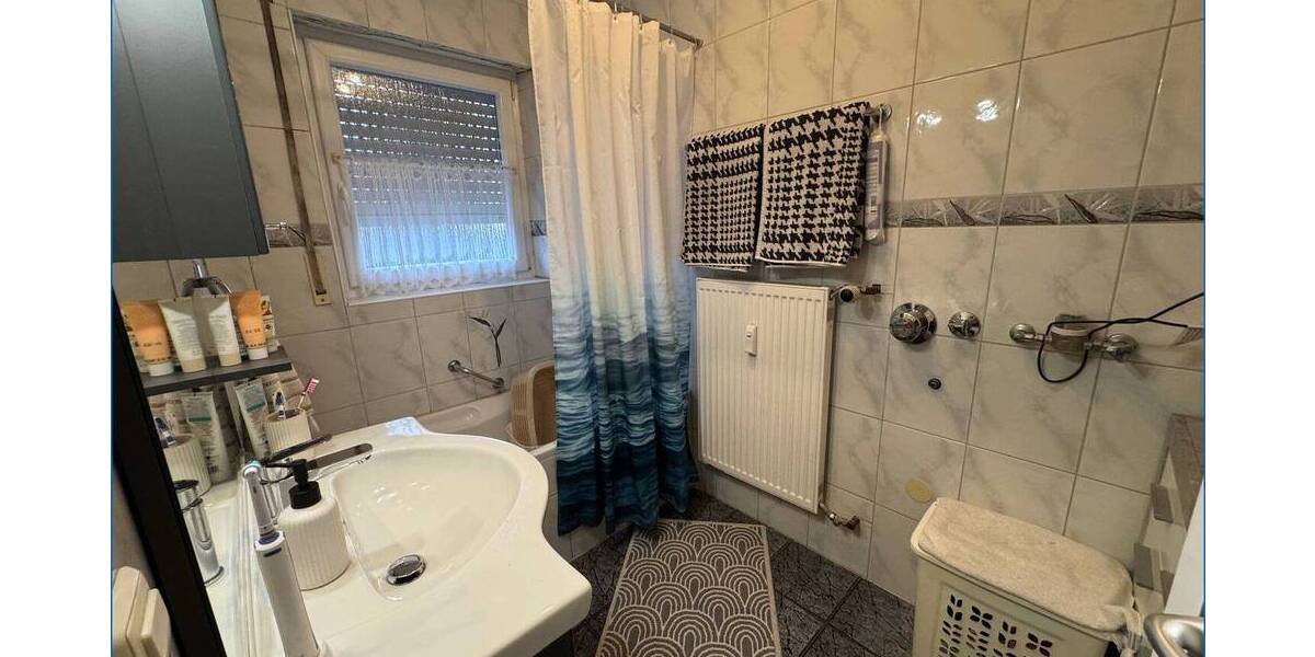 Etagenwohnung Engen - 4 Zimmer, 86 m&sup2;, 304.000&euro; | Angebot:26247408