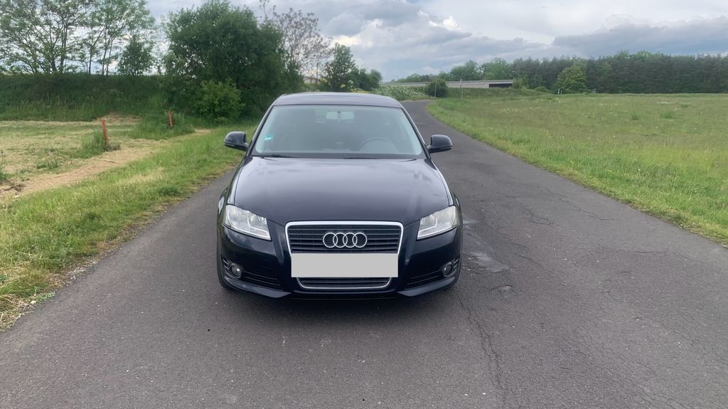 Audi A3 221.000 km 4.999 &euro; Zell am Main 97299