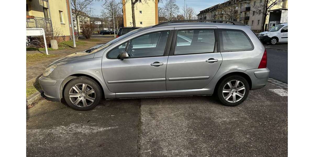 Peugeot 307 185.000 km 699 &euro; Hanau 63457