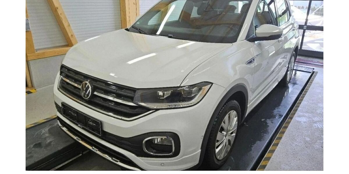 VW T-Cross 16.900 km 22.448 &euro; Kempten 87437