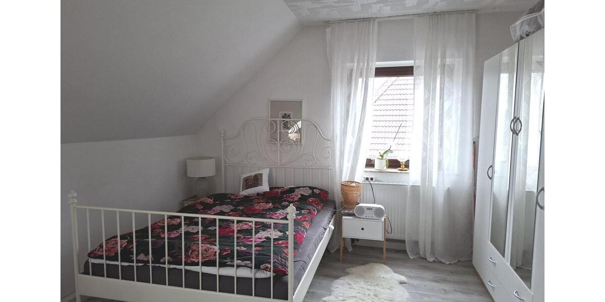 Dachgeschoßwohnung Jever - 3 Zimmer, 62 m&sup2;, 470&euro; | Angebot:26337267