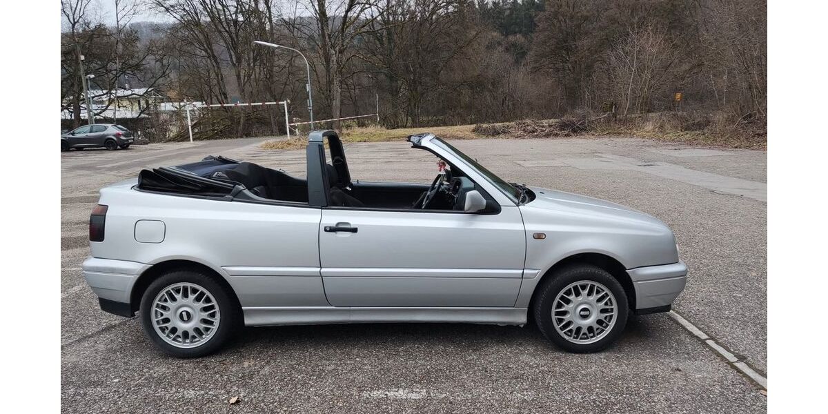 VW Golf 126.972 km 2.999 &euro; Pappenheim 91788