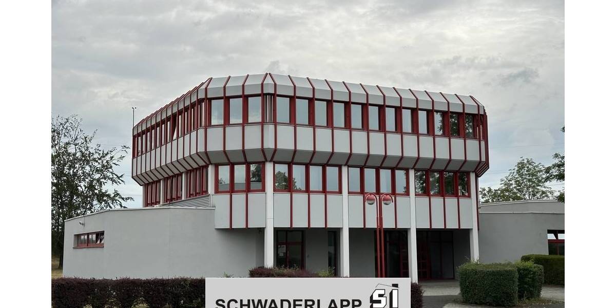 Attraktive Bürofläche im 2. OG eines hochmodernen Fitness- und Gesundheitscenters 8 zimmer