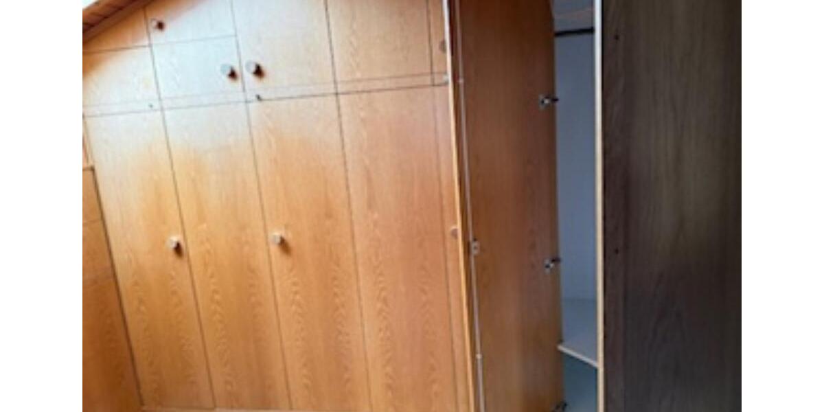 Einfamilienhaus Peine - 7 Zimmer, 180 m&sup2;, 1.800&euro; | Angebot:25418961