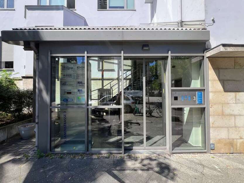 Büro in Berlin 1.677 € 83.85 m²