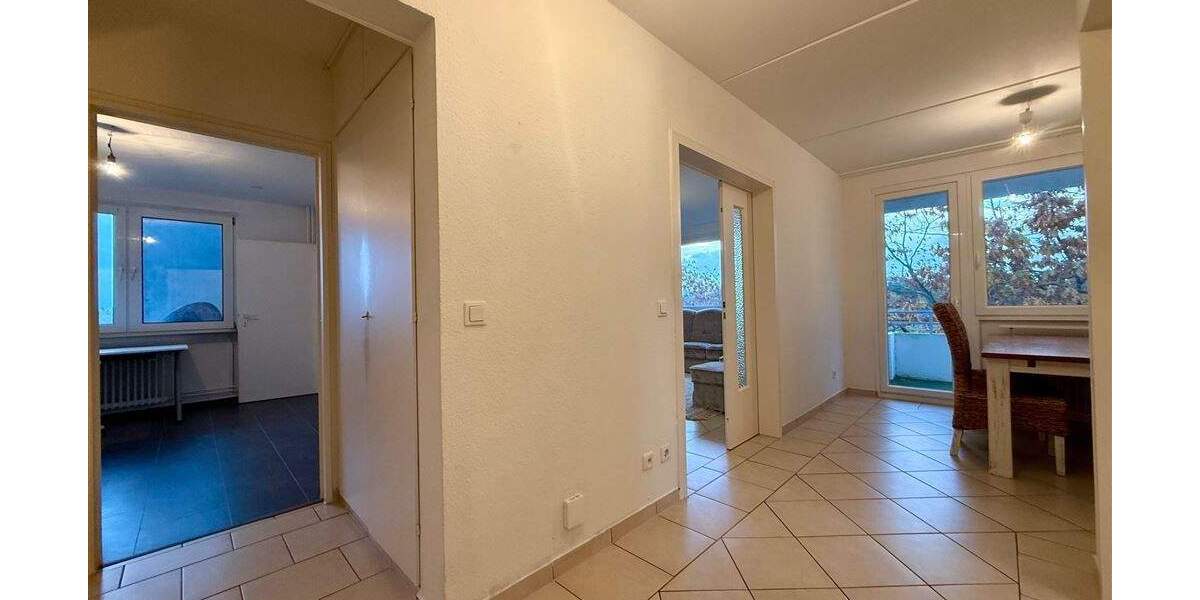 Bezugsfreie 5-Raum-Whg. mit Essbereich, Balkon, und EBK Henri-Dunant-Allee, Kronshagen 4 zimmer