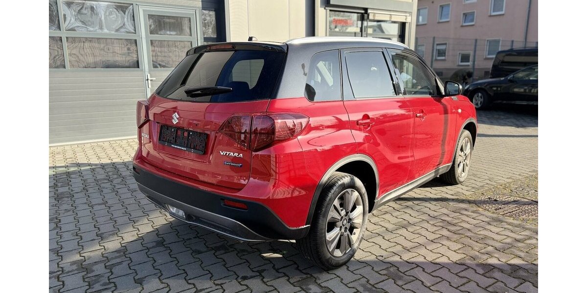 Suzuki Vitara 1.4 Hybrid 4x2 / Automatik / Kamera 35.000 km 21.490 &euro; Mönchengladbach 41066