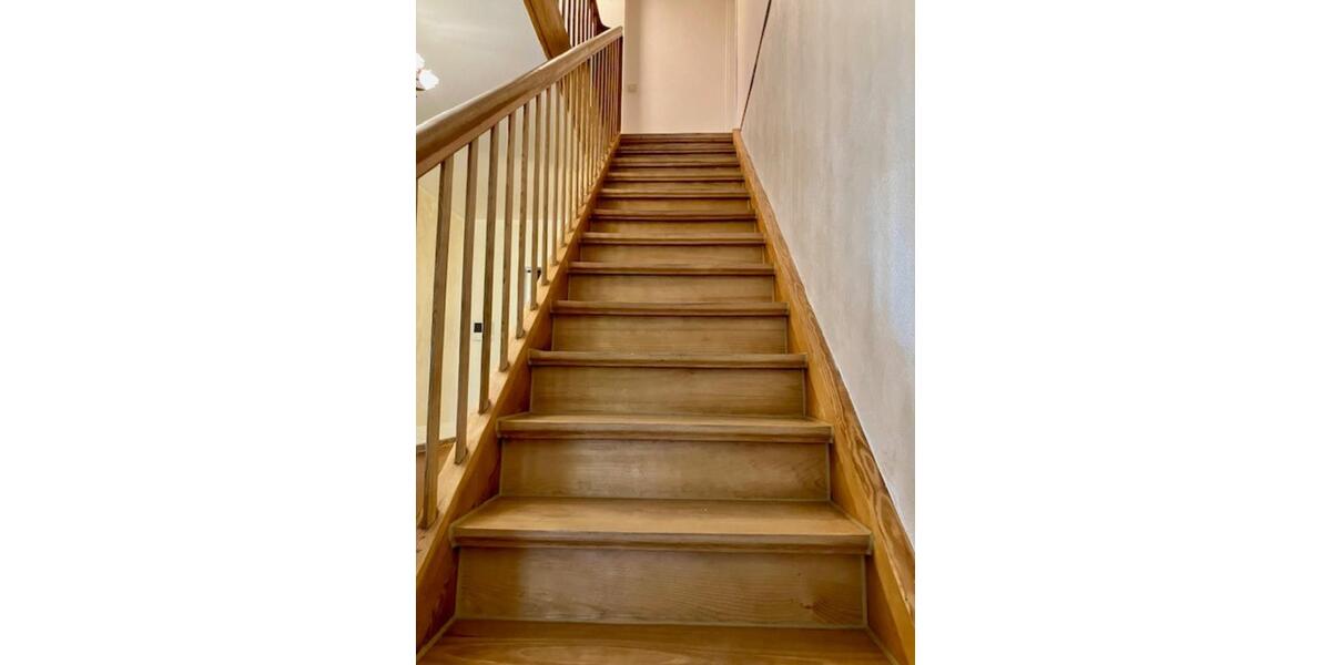 Maisonettenwohnung Metzingen - 5 Zimmer, 152 m&sup2;, 1.750&euro; | Angebot:24142093