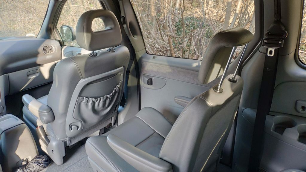 Chrysler Grand Voyager 157.010 km 8.873 &euro; München 81249