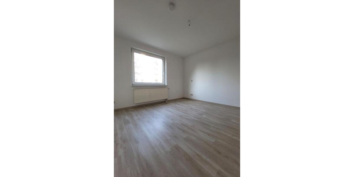 Erdgeschoßwohnung Dessau-Roßlau Dessau - 3 Zimmer, 65 m&sup2;, 490&euro; | Angebot:23356082