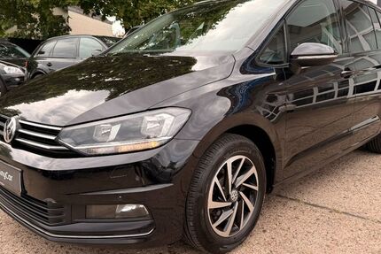 VW Touran 252.300 km 9.990 &euro; Cloppenburg 49661