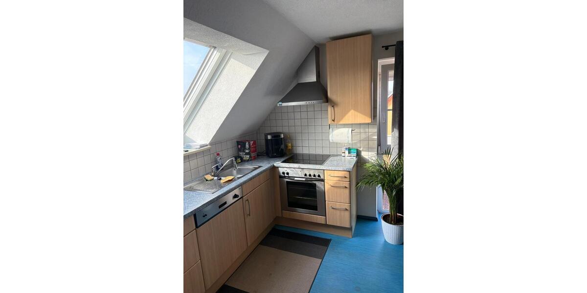 Dachgeschoßwohnung Feuchtwangen - 1 Zimmer, 33 m&sup2;, 300&euro; | Angebot:25431635