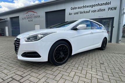 Hyundai i40 101.560 km 12.900 &euro; Bedburg-Hau 47551