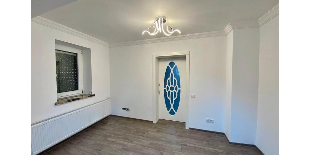 Einfamilienhaus Kusel - 7 Zimmer, 180 m&sup2;, 200.000&euro; | Angebot:25236673