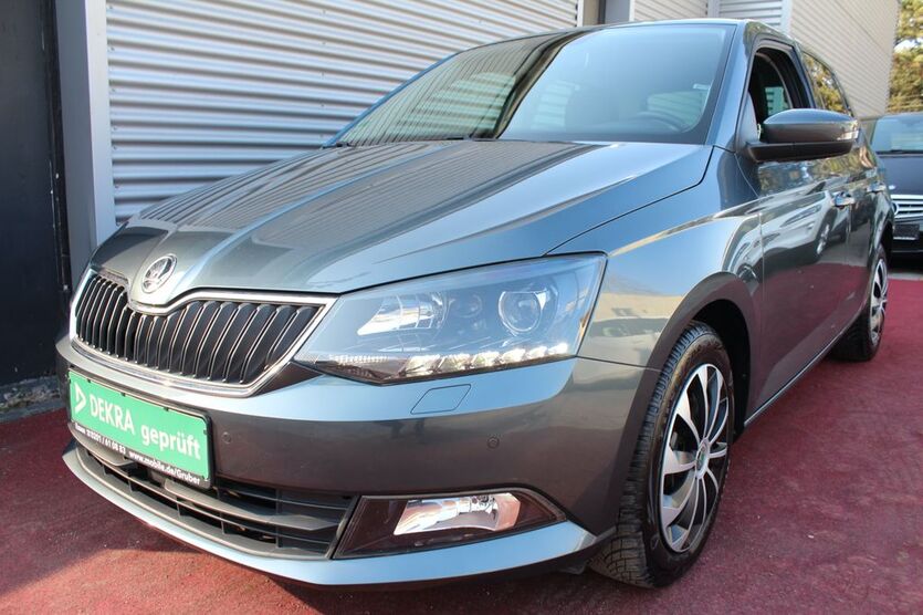 Skoda Fabia 50.000 km 9.982 € Essen 45326