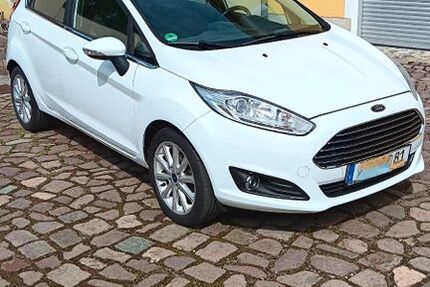 Ford Fiesta 68.000 km 6.500 &euro; HOF 04769