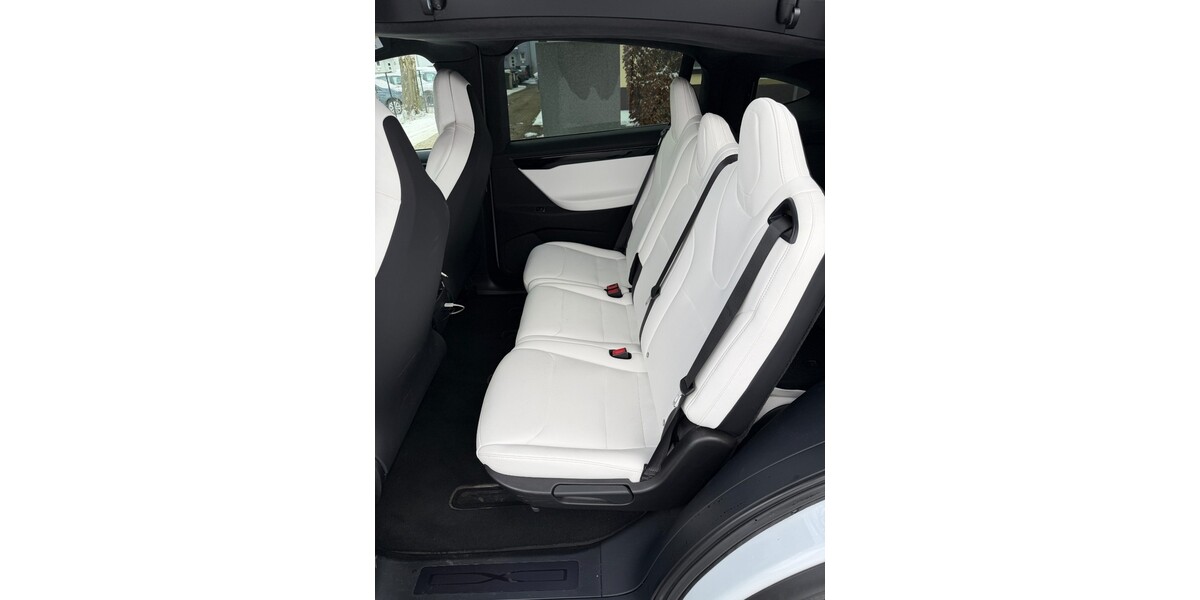 Tesla Model X 153.000 km 39.000 &euro; Berlin 10178