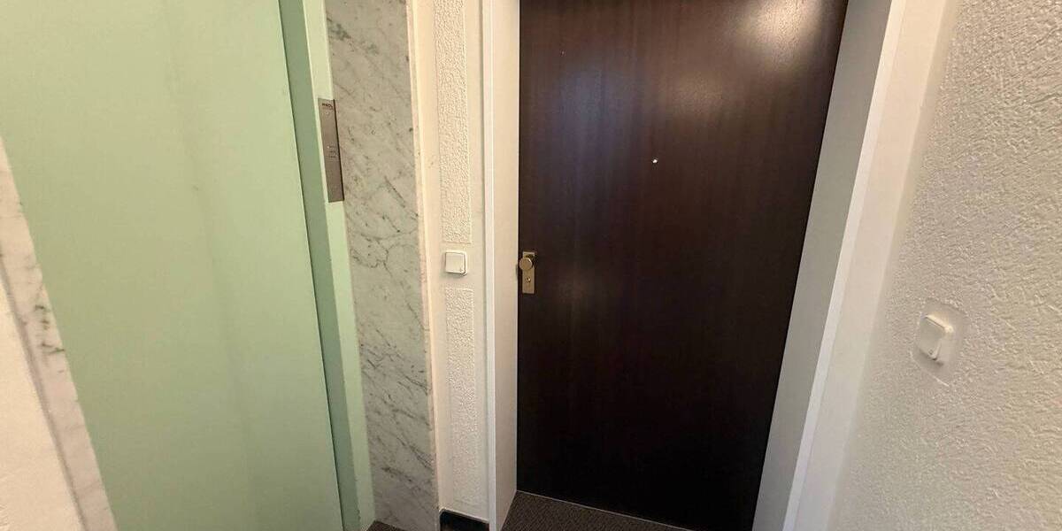 Etagenwohnung München Bogenhausen - 2 Zimmer, 76 m&sup2;, 1.450&euro; | Angebot:26903102